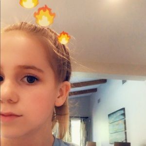 Meet your Posher, Caroline